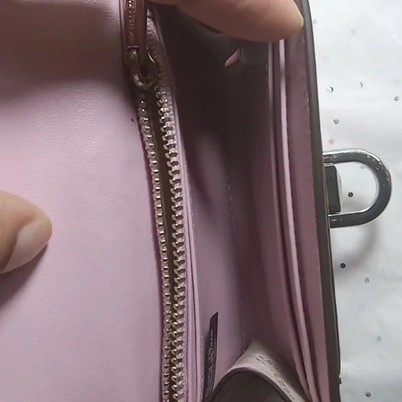 Michael Kord Wallet - Picture 9 of 10